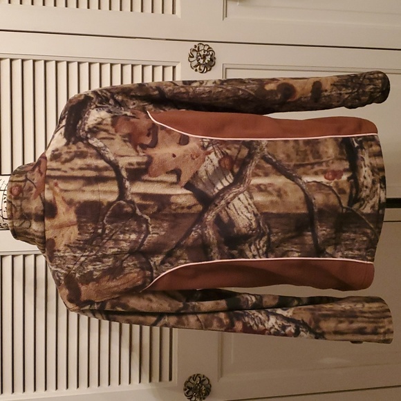 Women's Mossy Oak Pullover - Picture 4 of 8